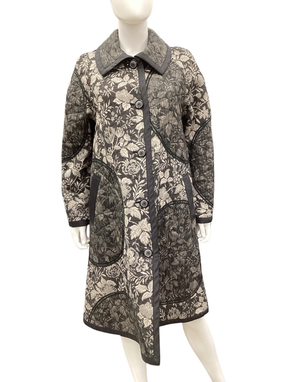 NWOT Koos Women’s Coat Size XL/ 1X Reversible Black And White Pockets Buttons